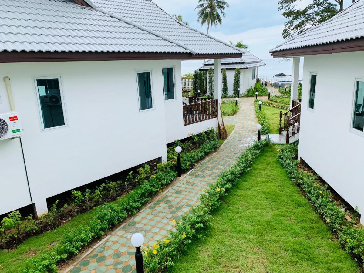 Horizon Beach Resort Koh Jum Exterior photo